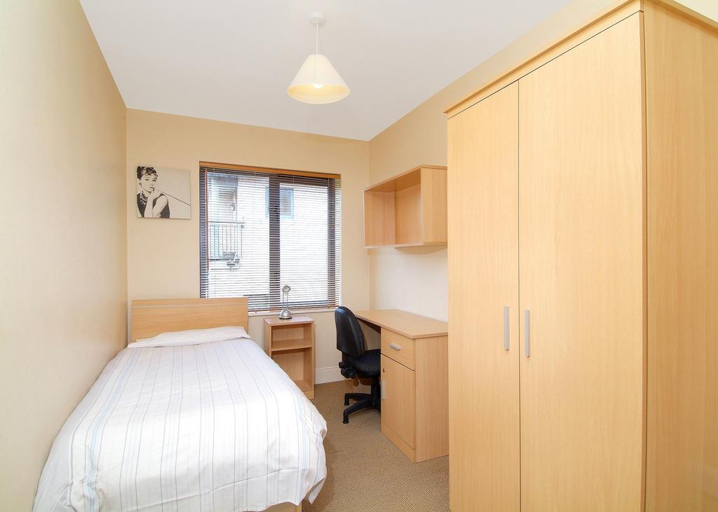 Ballyraine Self Catering Letterkenny Room photo